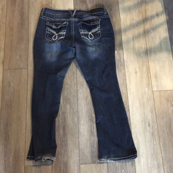 Petite junior size 11/12 - Picture 2 of 2